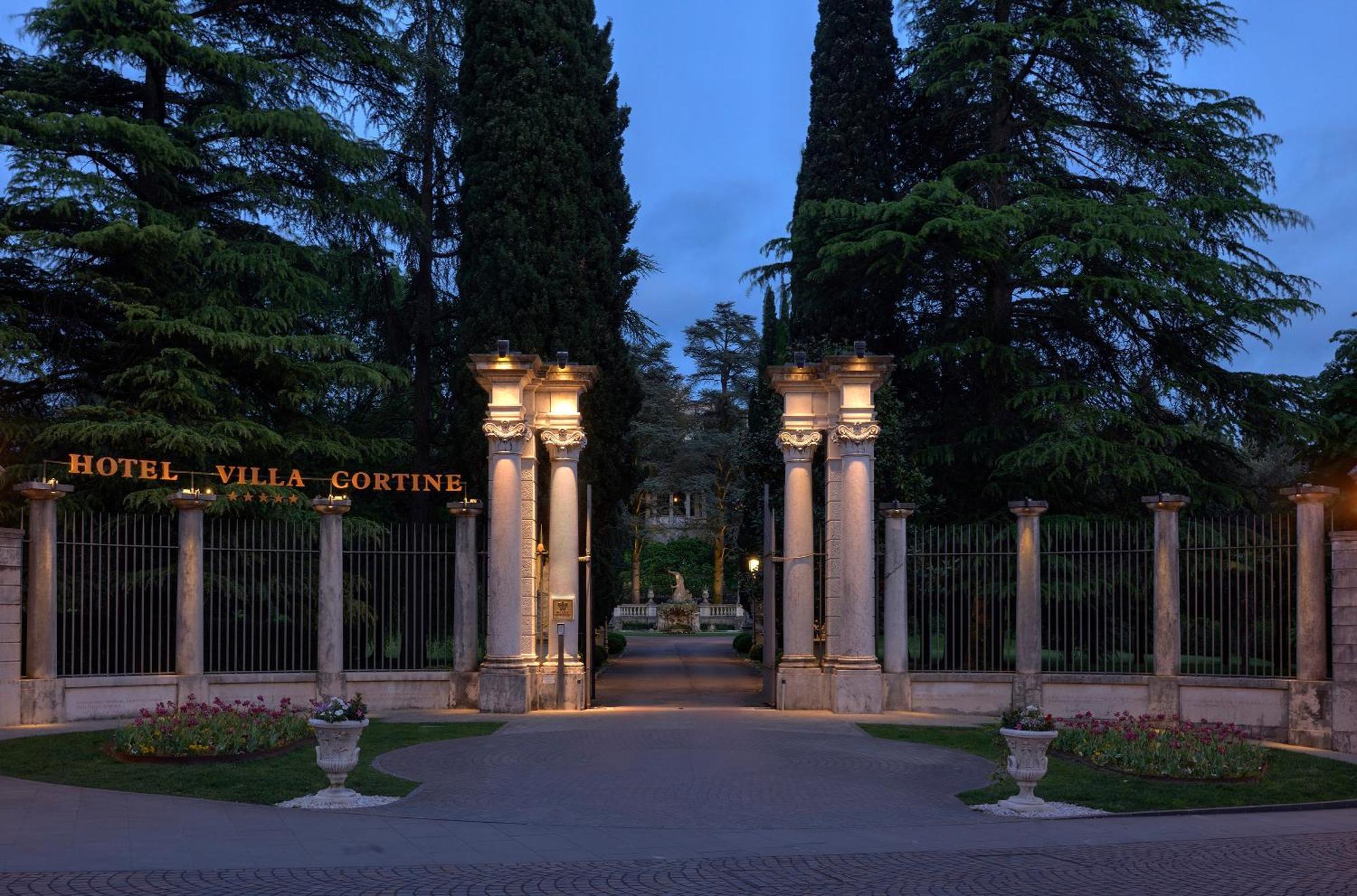 Cortine Palace