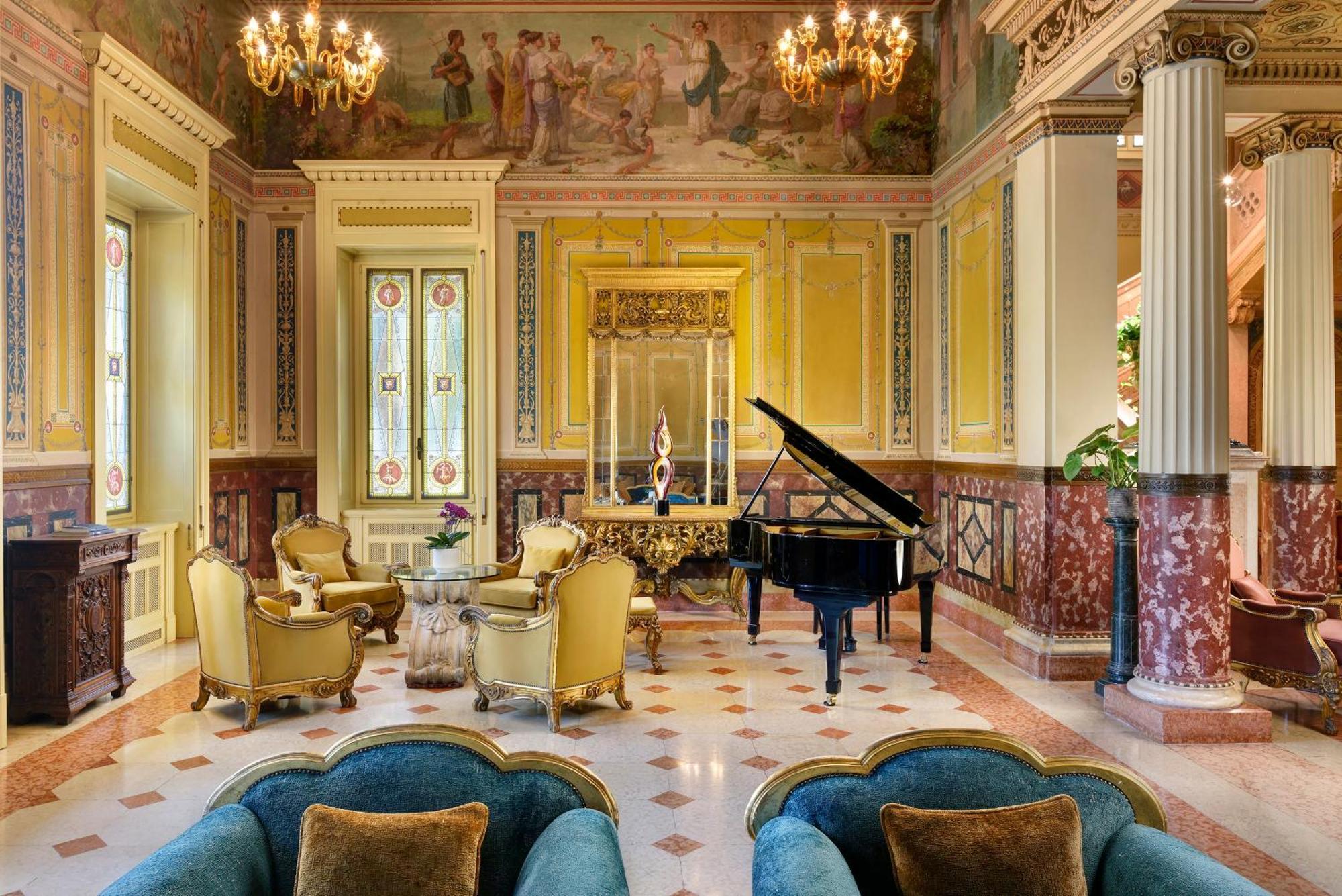 Cortine Palace Hotel