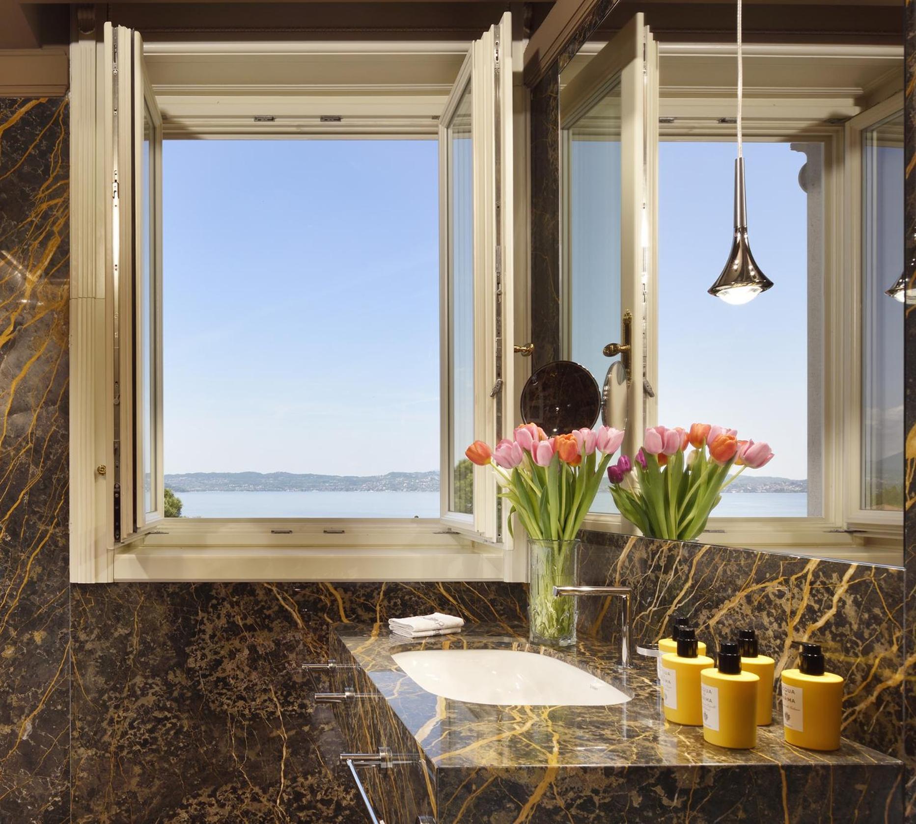 Cortine Palace 5* Sirmione